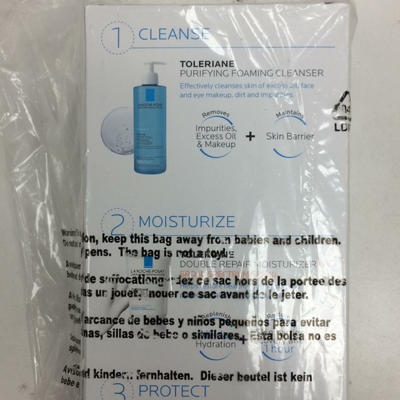 Daily skincare essentials - Picture 3 of 3